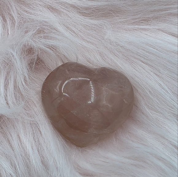 Rose Quartz Heart Crystal Stone - Picture 3 of 4